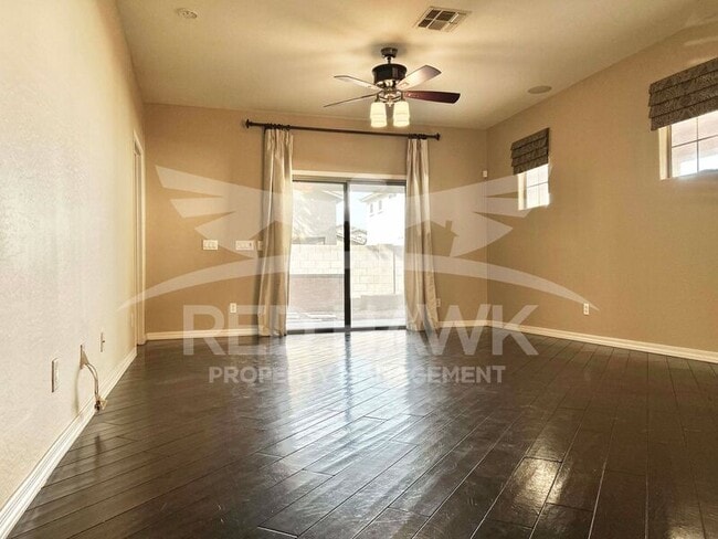 Building Photo - 1090 S Maverick St