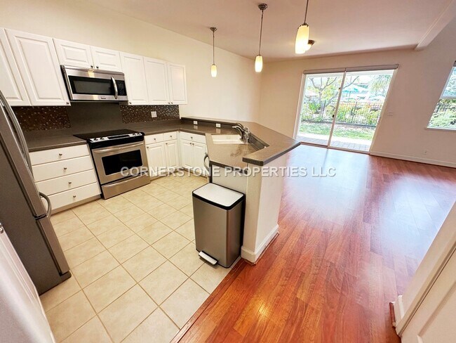 Building Photo - 92-1015-1095 Koio Dr