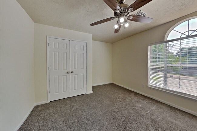 Foto del edificio - 3746 Havenmoor Pl