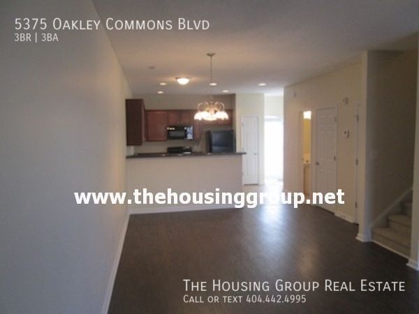 Building Photo - Union City/ S Fulton Townhome