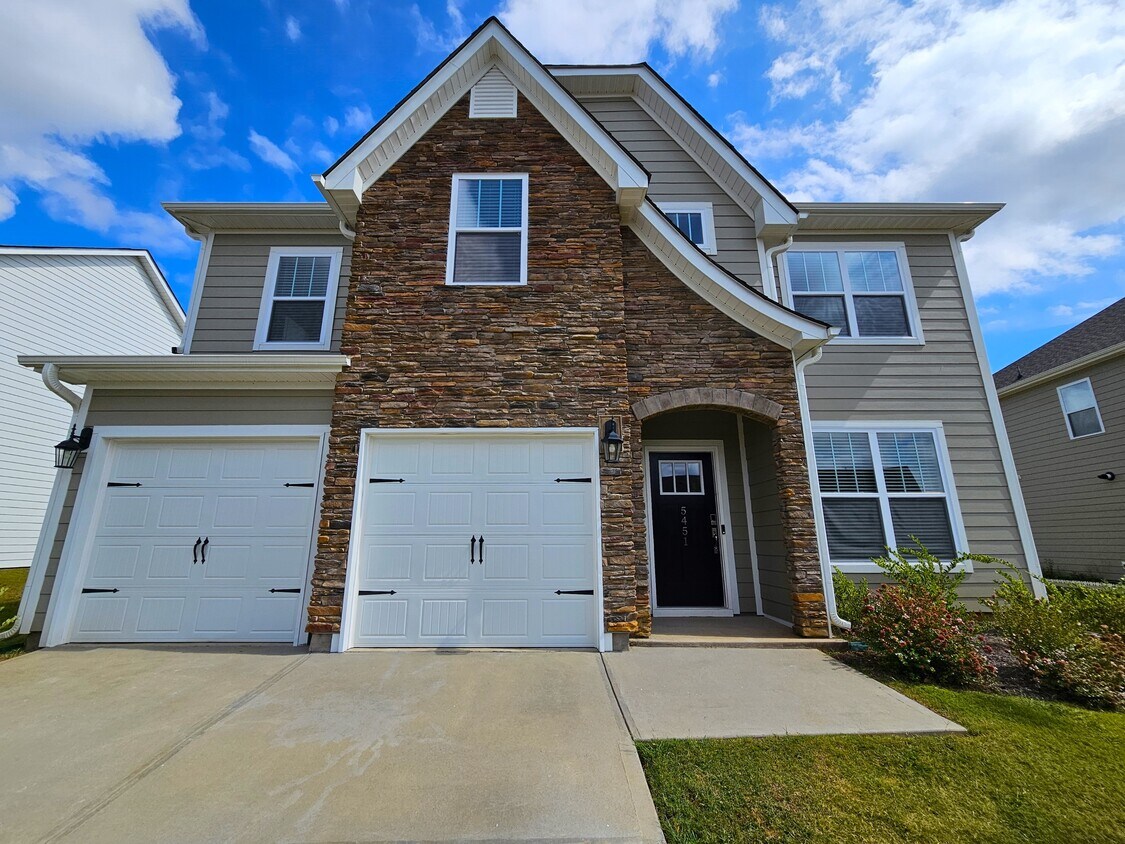 Foto principal - 5451 Cherwell Ave