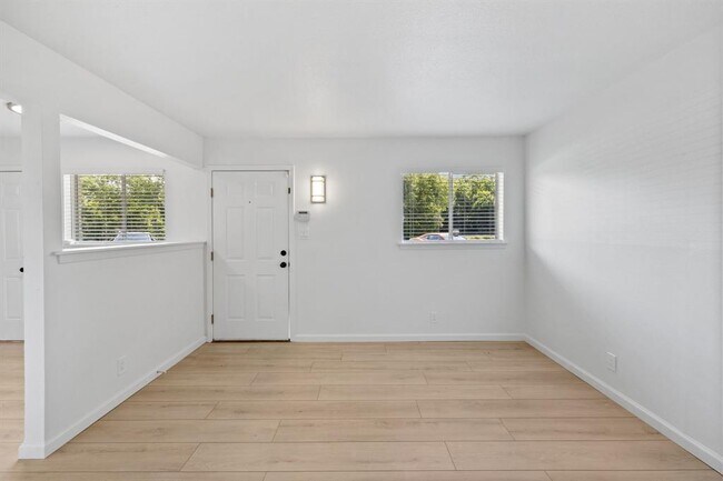 Foto del edificio - 806 E 13th St