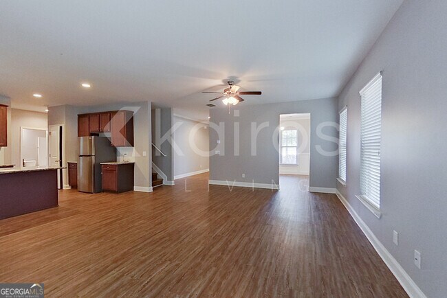 Building Photo - 140 Mandy Ln