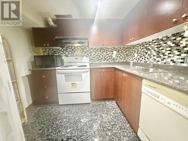 Building Photo - 9 Brambank Crescent