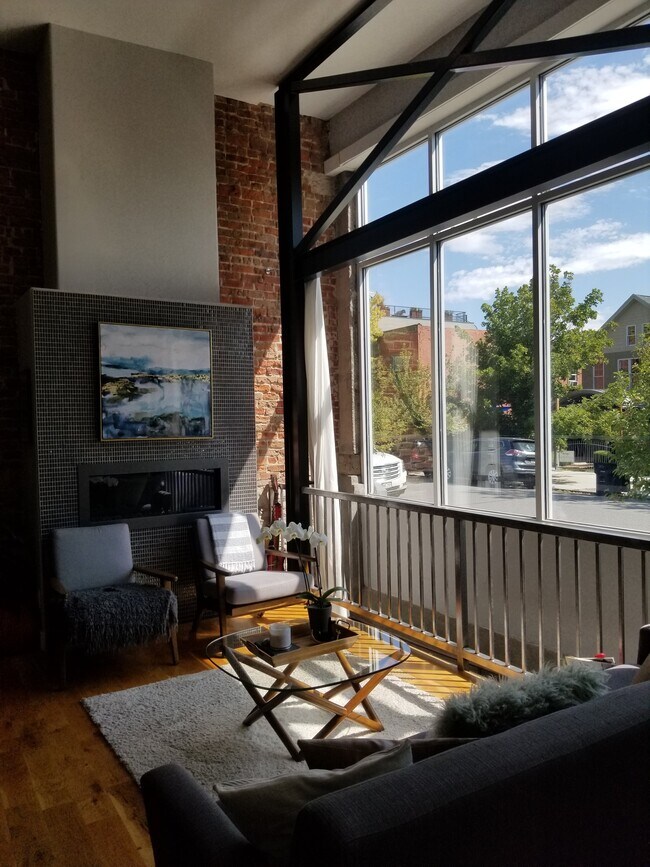 Foto del edificio - 3619 Osage St