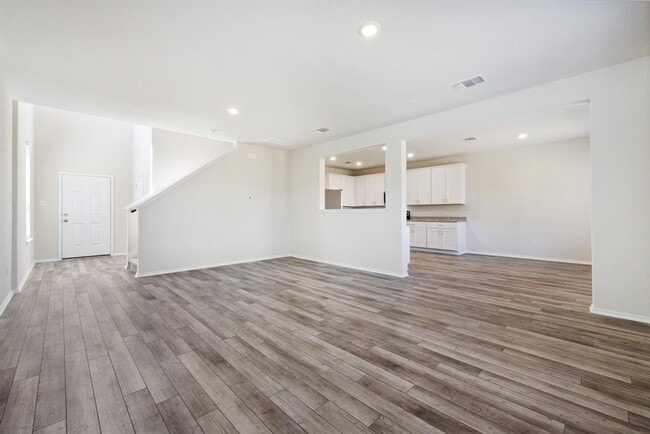 Building Photo - 91 Pacific Loon St