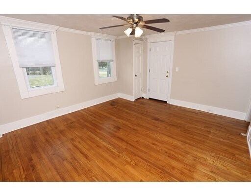 Foto del edificio - 16 Gaylord St