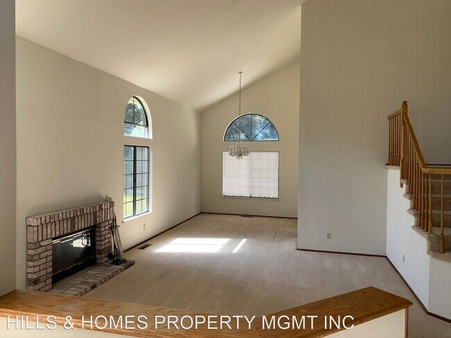 Foto del edificio - 4 br, 3 bath House - 7203 ROXANNE LANE