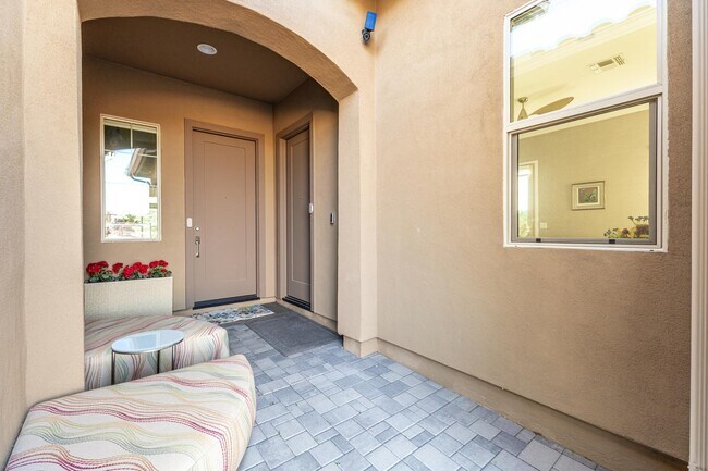 Building Photo - 7611 E Camino Vivaz