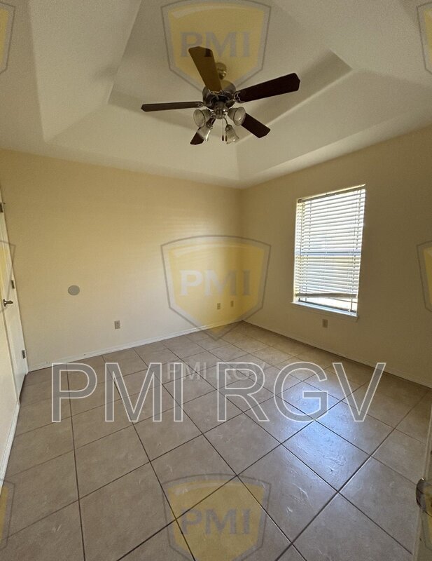 Building Photo - 3114 E Diamondhead Ave