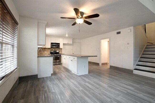 Building Photo - 3 Kino Ct