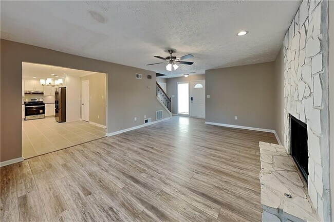 Foto del edificio - 40 Briar Gate Ln