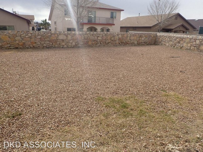 Building Photo - 721 Paseo Sereno Dr