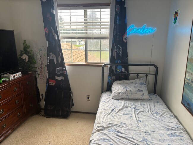 Foto del edificio - 520 NW Lateen St