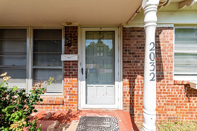 Building Photo - 3 Bedroom 1.5 Bath in Midwest City
