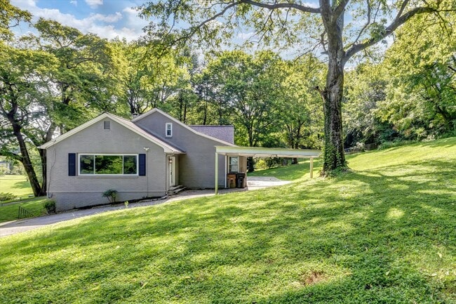 Photo - 5004 Holston Drive House
