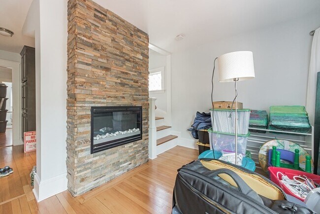 Foto del edificio - 32 Whitman St