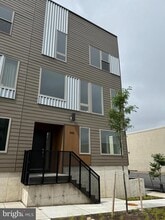 Building Photo - 3000 Riseview Ln
