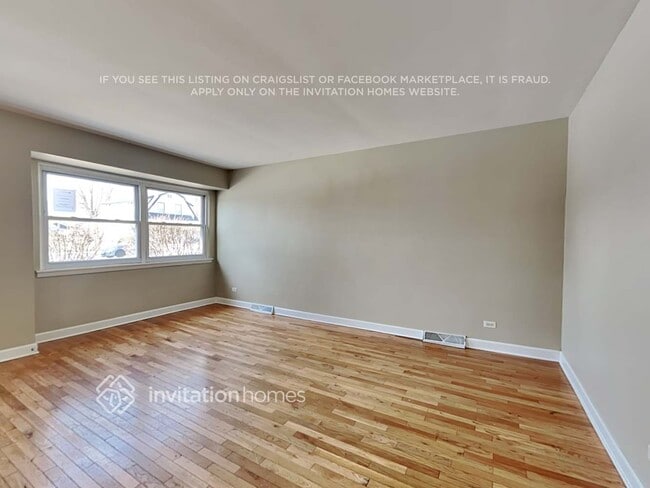 Foto del edificio - 4535 Cracow Ave