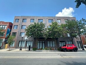 Building Photo - 6400 N Wayne Ave