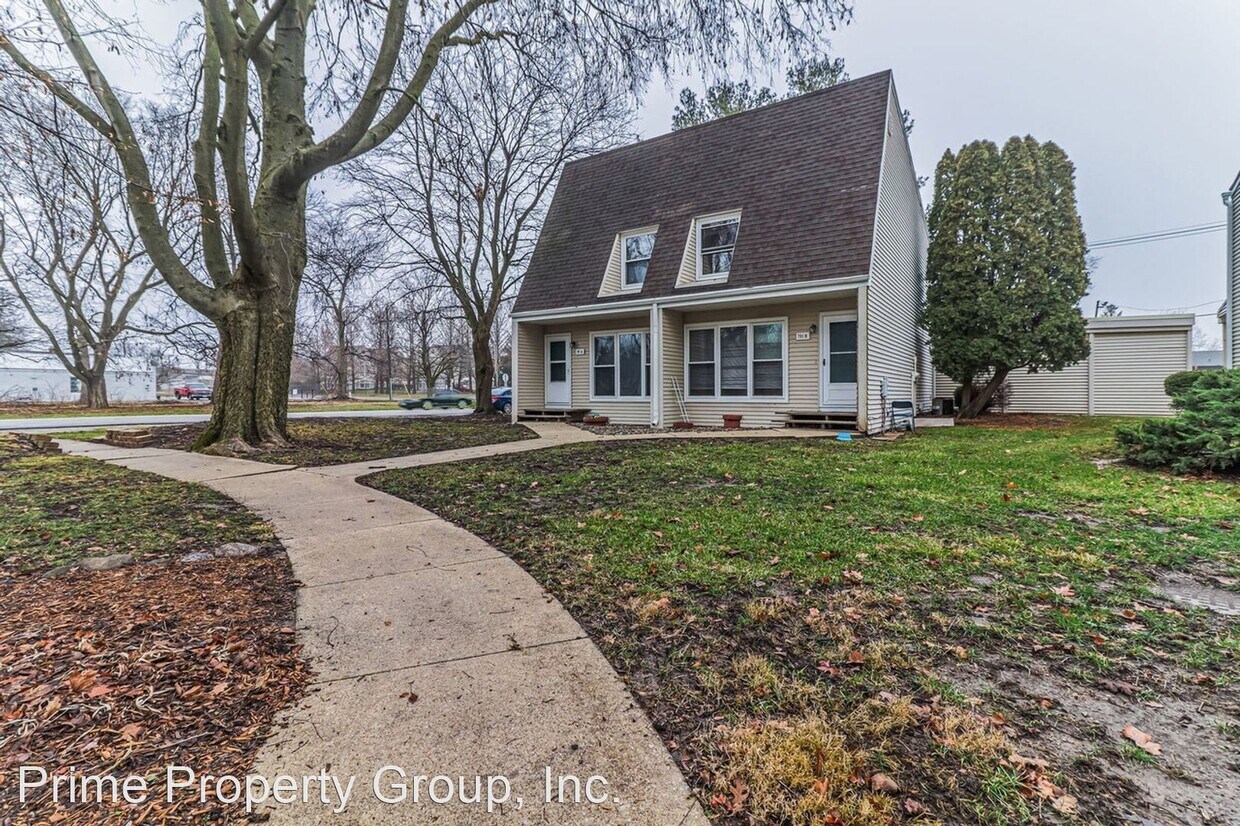 Primary Photo - 2 br, 1.5 bath House - 701 B Kenwood B