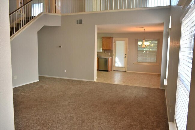 Building Photo - 504 Woodsorrel Way
