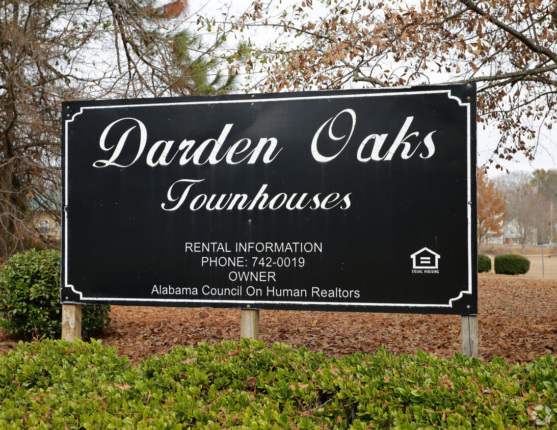 Foto del edificio - Darden Oaks Townhomes & Apartments