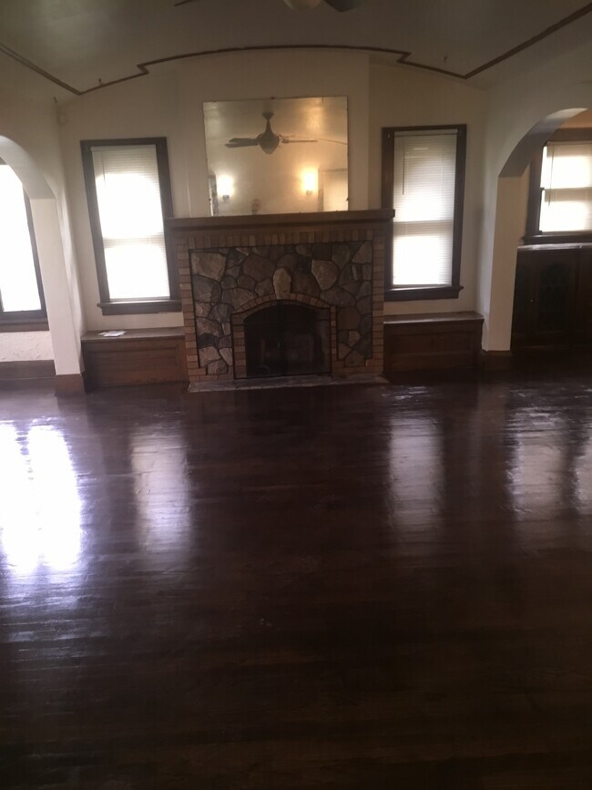 Foto del edificio - 4063 N 16th St