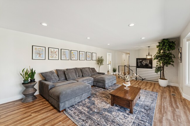 Building Photo - 8638 Mount Majestic Rd