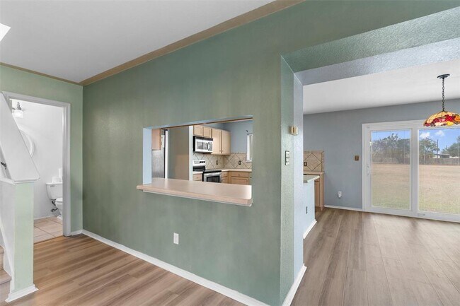 Foto del edificio - 130 Siebert Dr