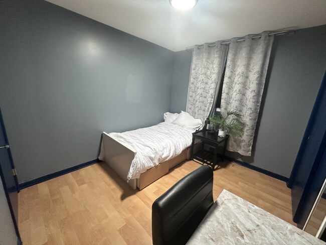 Foto del edificio - 513 13th St NE