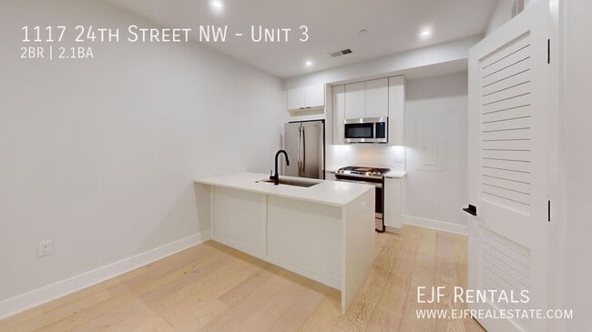 Building Photo - 1117 24th St NW