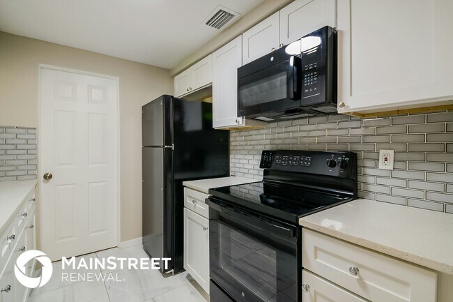 Foto del edificio - 703 59th Ave Terrace W