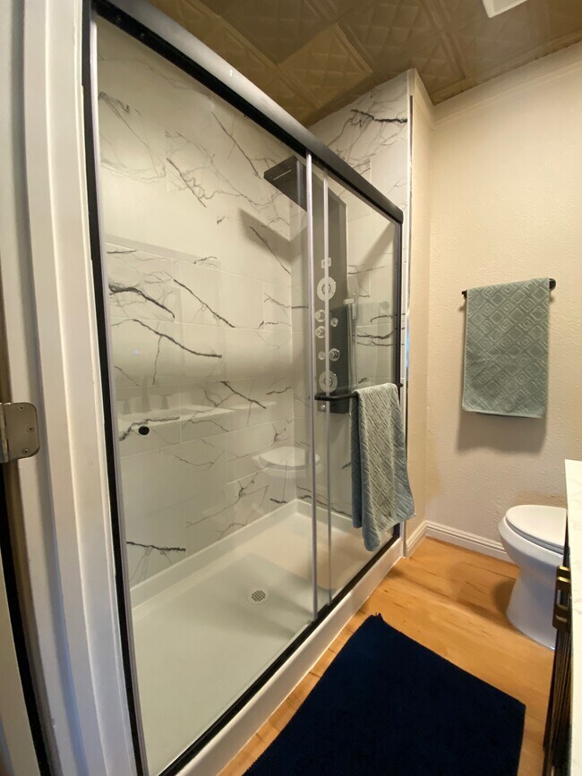 Foto del edificio - 2205 Bridlewood Dr