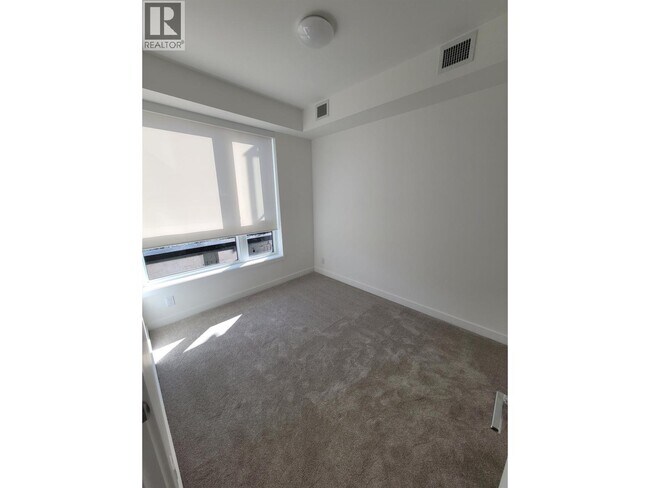 Photo du bâtiment - 150 James Rd