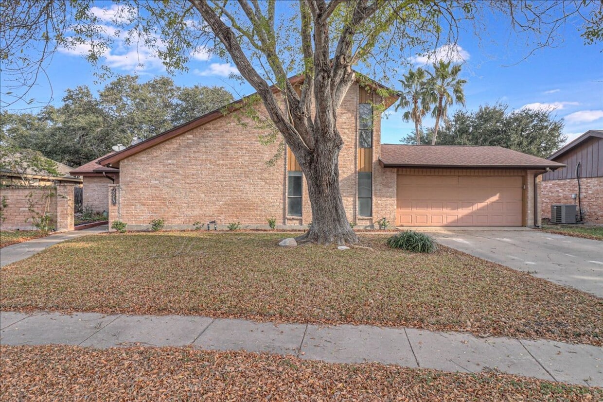Primary Photo - 5518 Sarazen Dr