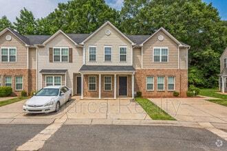 Building Photo - 861 Plaza Walk Dr