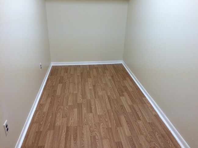 Building Photo - 812 Cricket Ln