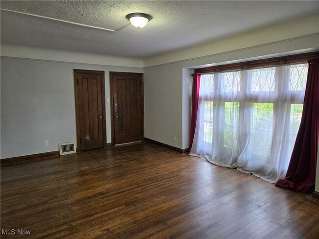 Foto del edificio - 3557 Lynnfield Rd