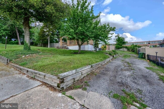 Building Photo - 5019 St Georges Ave.