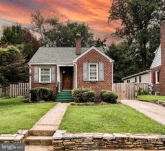 Building Photo - 119 W George Mason Rd