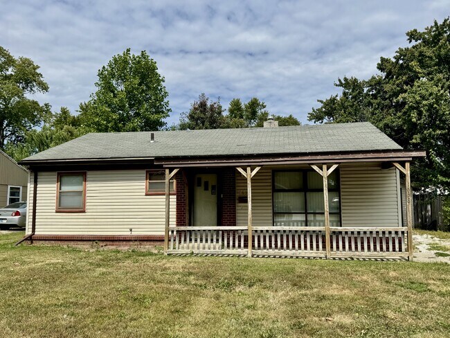 Foto del edificio - 1638 W Elm St