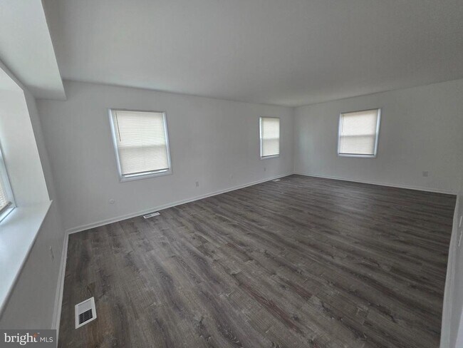 Foto del edificio - 14 East Ct