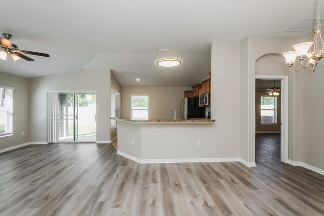 Foto del edificio - Comfortable Living in Ruskin, FL