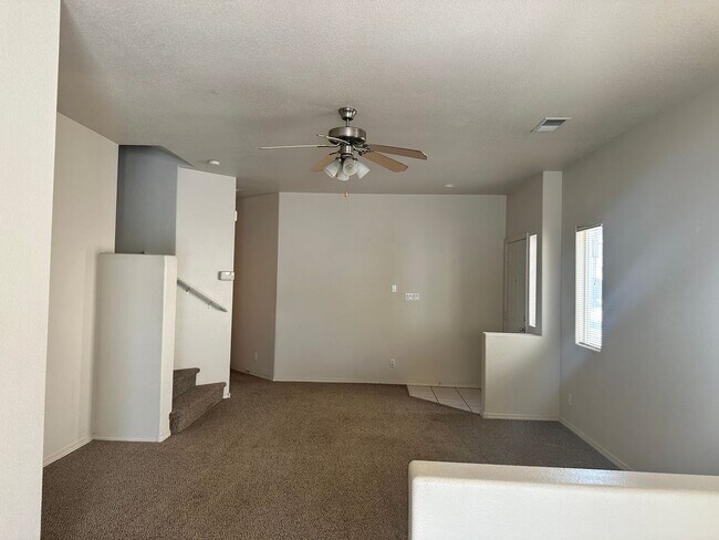 Building Photo - 5647 Valle Alegre Pl NW