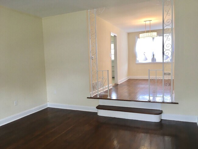 Foto del edificio - Beautiful 3 Bedroom Townhome in Parkville!