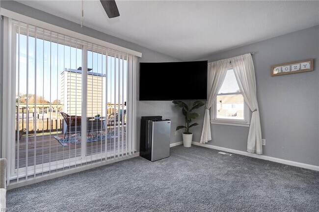 Foto del edificio - 5900 Clear Springs Ct