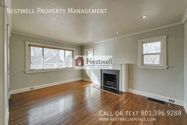 Foto del edificio - 2471 Douglas St