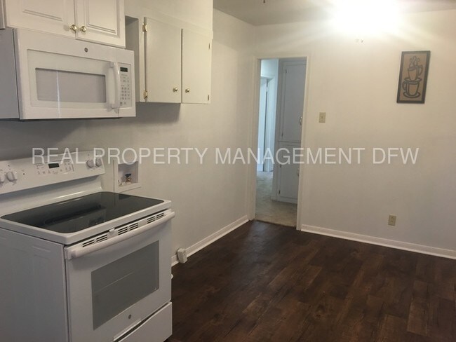 Foto del edificio - 1337 Dell Oak Dr