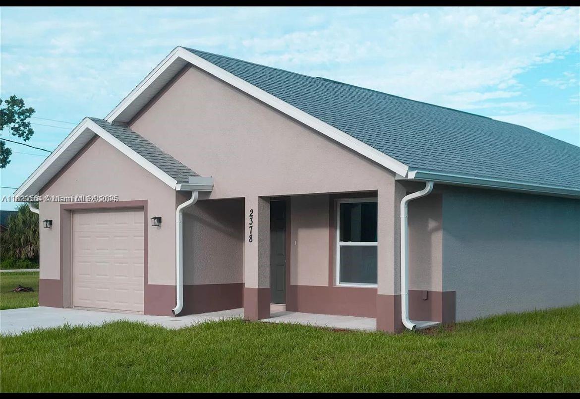 Building Photo - 2378 Highland Ave